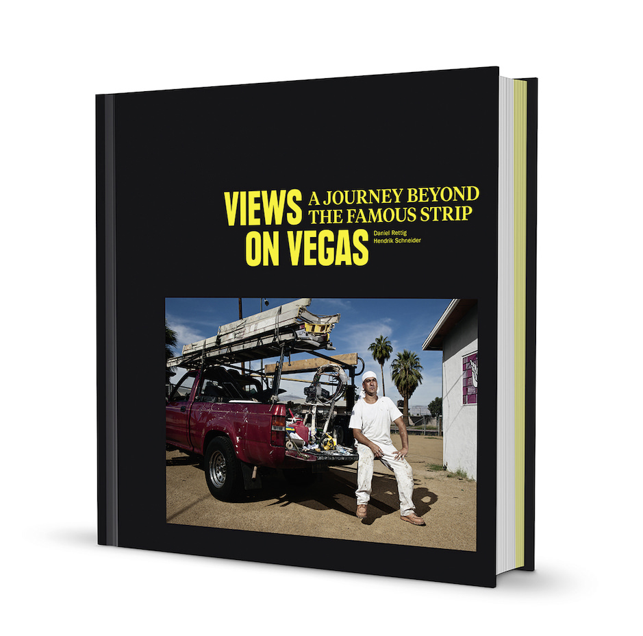 viewsonvegas cover mockup stickupstudio isocoatedv2.939x0 is - FACES.ch