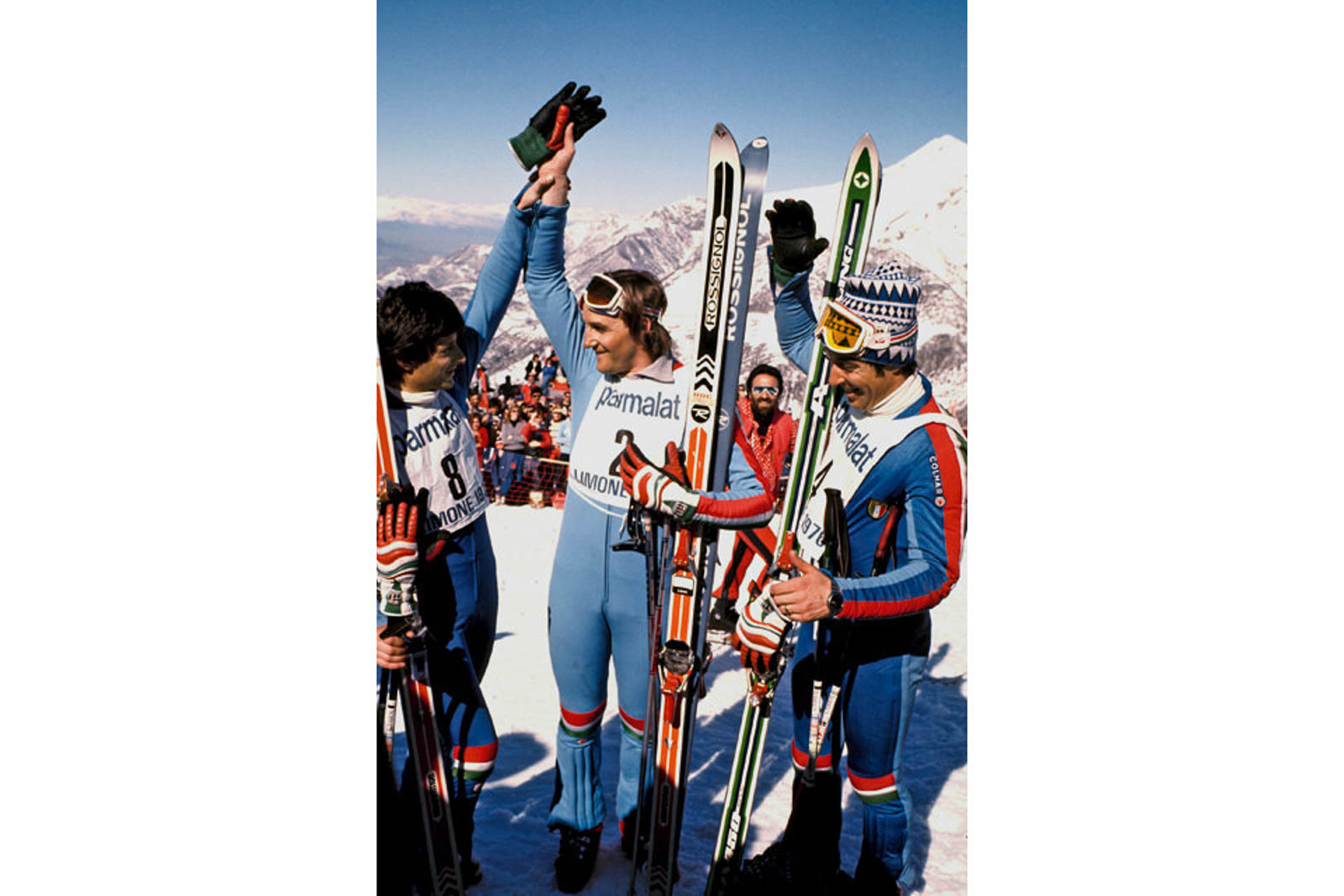 Filmstars und Ski-Profis zeigen sich in der Skibekleidung von Colmar