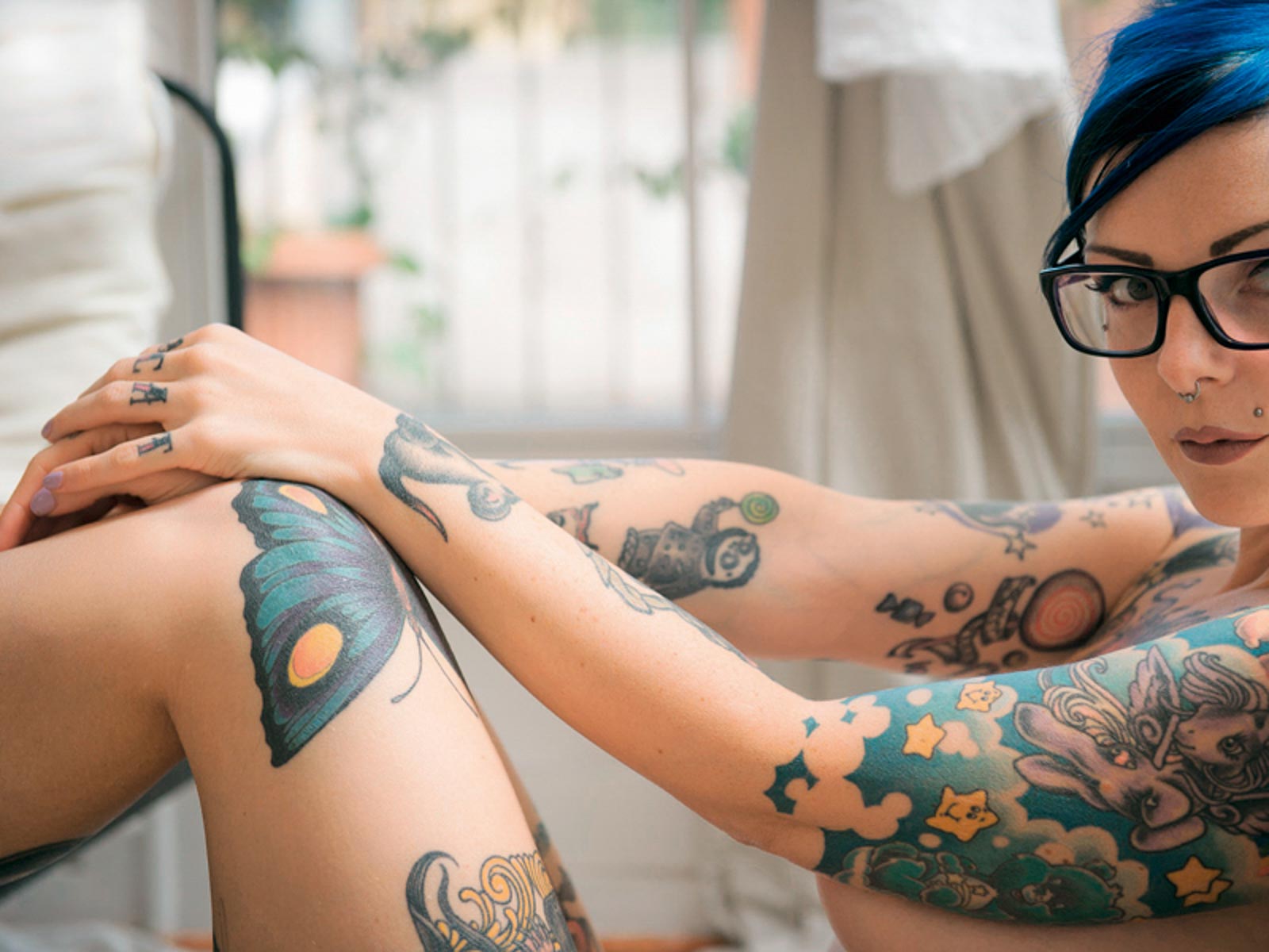 Riae Suicide ist ein erfolgreiches Tattoomodel