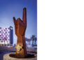 rock hand sculpture online - FACES.ch