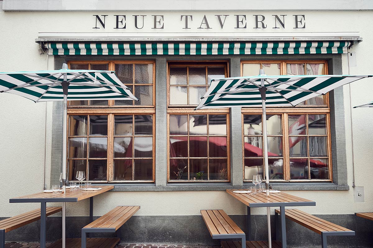 taverne 2022 terrasse 011 - FACES.ch