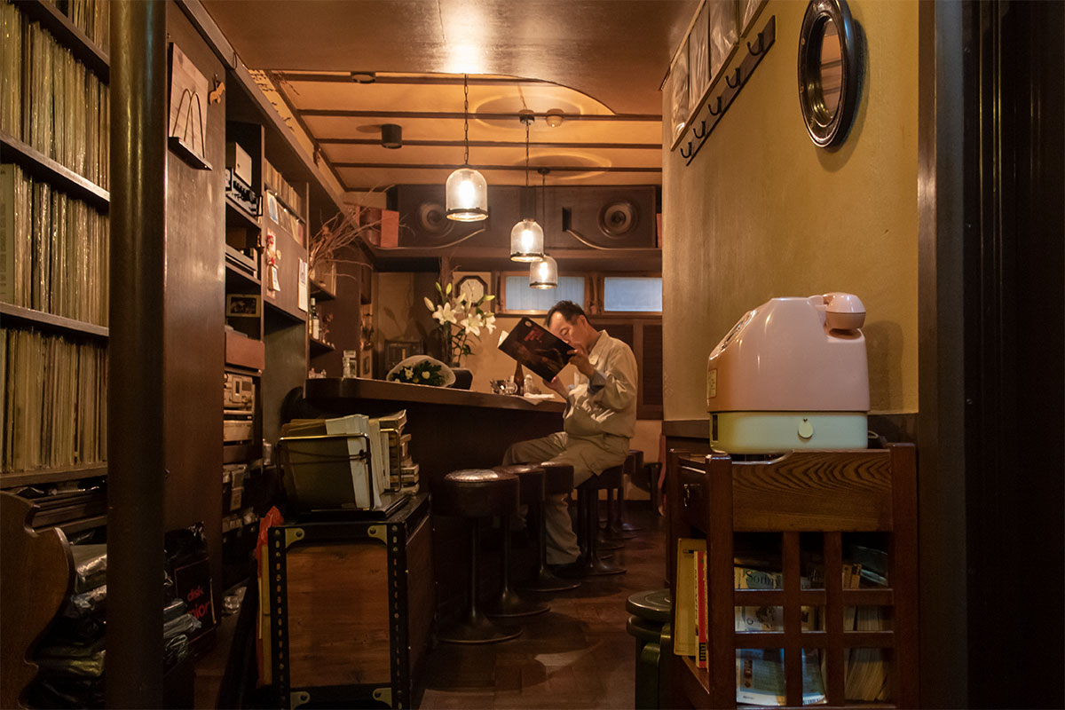 Tokyo Jazz Joints by Philip Arneill