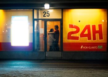 Voyeur: Straßenfotograf Kasperi Kropsu lädt uns ein in seine Welt  Teaser