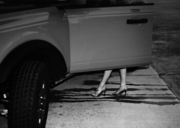 Yorgos Lanthimos’ erste Fotografieausstellung in Los Angeles